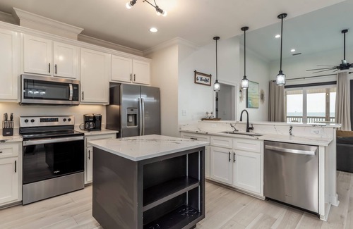 Audubon Place House | Gulffront Home w/Private Boardwalk & Porch