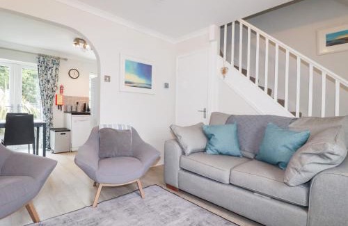 Treator House | Gull Cottage