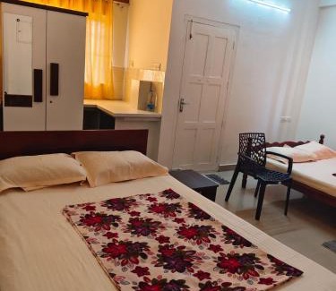 Kuppaayil Apartment | Guruvayurappan Stay, Entire Flat, Near East Nada Guruvayur