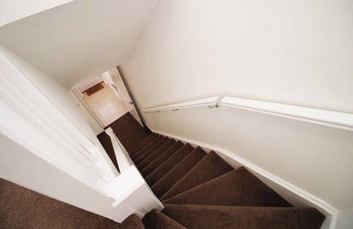 Newport House | Gwent View by Tŷ SA