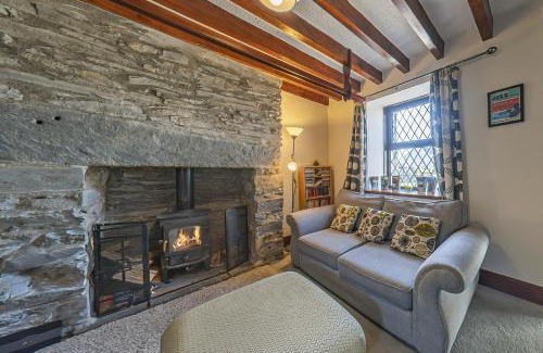 Cwmtirmynach House | Gwynfryn