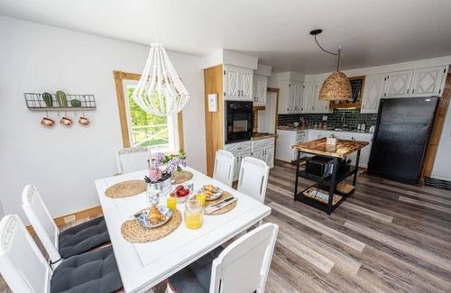Baie-St-Paul Ski Chalet | Hôtel à la maison - La Maison Pérou et Vue