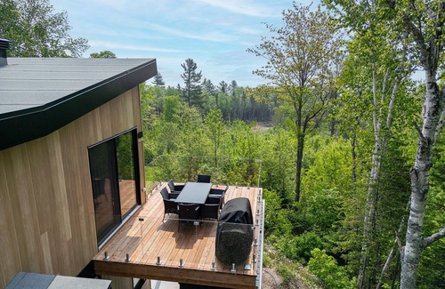 Saint-Joseph-de-la-Rive House | Hôtel à la maison - Chalet Alegria #2