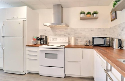 Saint-Philemon Apartment | Hôtel à la maison - Le sommet sérénité A