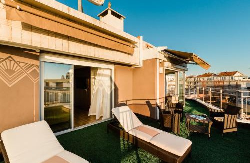 Juan-les-Pins Hotel | Hôtel Hélios