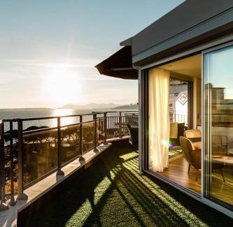 Juan-les-Pins Hotel | Hôtel Hélios