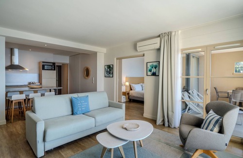 Le Rayol Hotel | Hôtel La Villa Douce