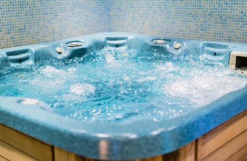 Ax-les-Thermes Hotel | Hôtel Le Chalet