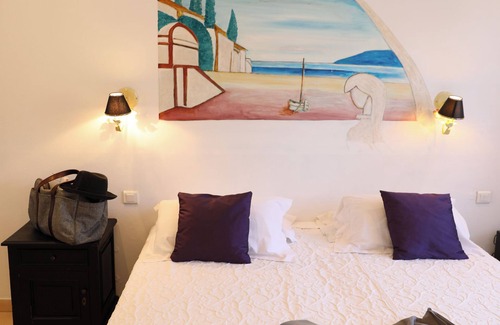 Le Lavandou Hotel | Hôtel Les Flots Bleus