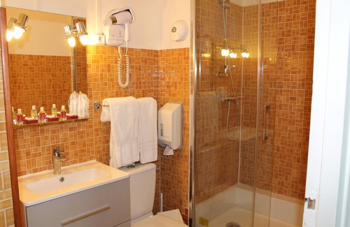 Gisors Hotel | Hôtel Moderne