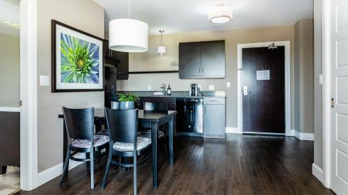 Shediac Hotel | Hôtel Shediac