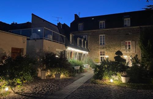 Pontorson Hotel | Hôtel Victor Hugo