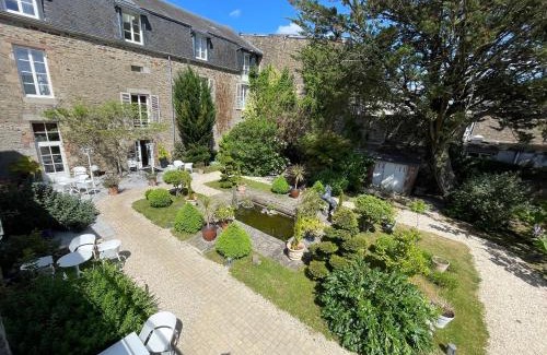 Pontorson Hotel | Hôtel Victor Hugo