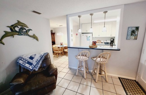 Demere Park Apartment | H5, Queen and two twins