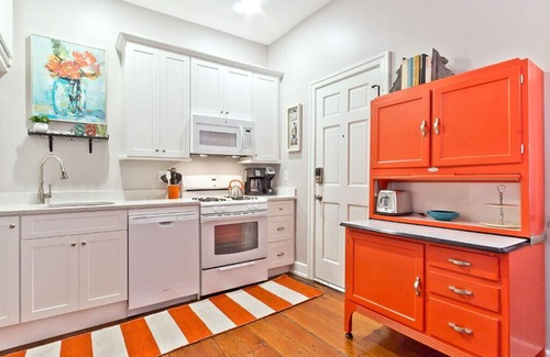 Historic District - North Condo | Habersham 2 | Walk to River Street, Free Parking