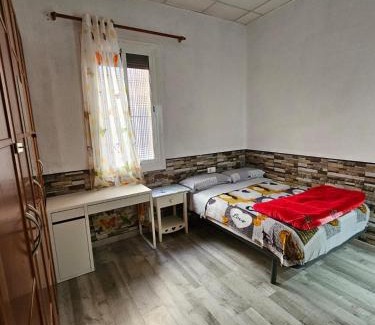 L'Hospitalet de Llobregat House | Habitación doble con baño privado