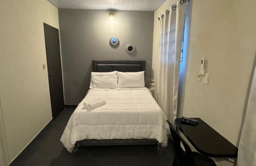 Asuncion House | Habitación con baño privado en el centro de Asunción solo efectivo guaranies