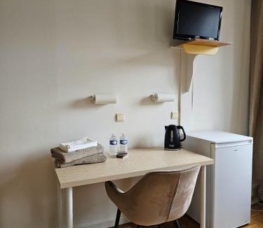 Klein-Antwerpen House | Habitacion con baño privado