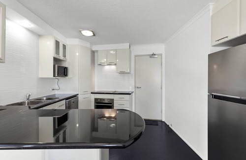 Mooloolaba Apartment | HACIENDA- CANAL VIEWS AND COMFORT