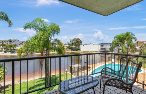Mooloolaba Apartment | HACIENDA- CANAL VIEWS AND COMFORT