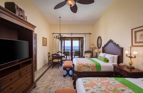 Los Cabos Hotel | Hacienda Encantada 2BR Condo with Tennis Court