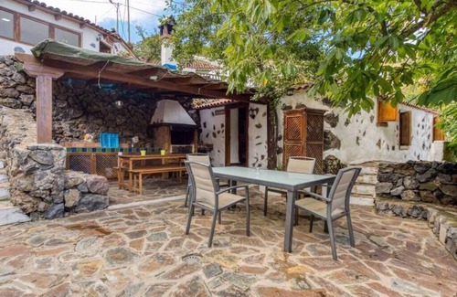 Icod de los Vinos Cottage | Hacsienda Jardín de las Hespérides Egle. Hacienda Rural en Medio del Bosque