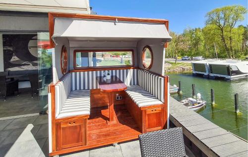 Sagard Boat Rental | Hafensuite De Luxe