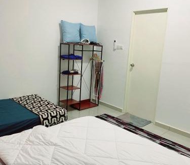 Kempas Apartment | Haider's Homestay D'Summit Residence Kempas JB