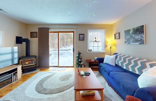 Bridgewater Corners House | Hakuna Matata - 10 Minutes to Killington Lifts
