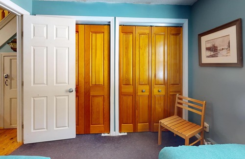 Bridgewater Corners House | Hakuna Matata - 10 Minutes to Killington Lifts