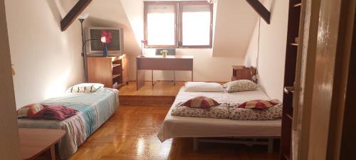 Orszagut House | Hakuna Matata - Room in Budapest - Near Buda Castle, Parliament and Margaret Island
