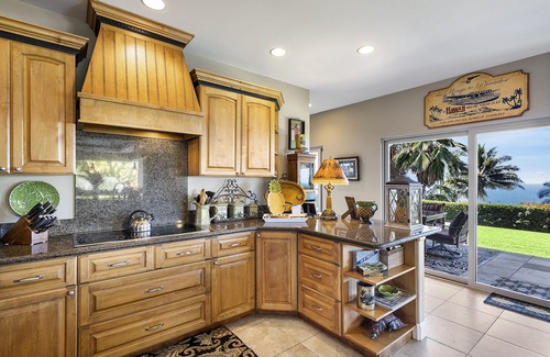 Kailua-Kona House | Hale Aikane: Gorgeous Oceanview Home w/Private Pool & Relaxing Garden Lanai