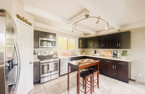 Keaau House | Hale Hialoa: Entire Property, 4 Homes, 8 Beds, 1 acre in HPP