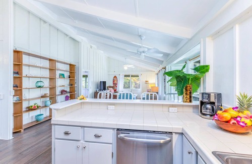 Hanalei House | Hale Kanani Kauai: Steps to Hanalei Bay w/AC, Mountain & Waterfall Views