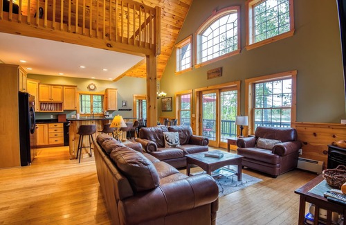 Rangeley House | Haley Pond House | Snowmobile, ATV, or Stroll to Downtown