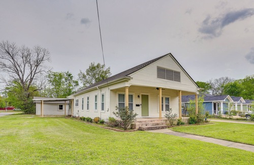 Lufkin House | Half-Mi to Dtwn Lufkin: Charming & Spacious Home!