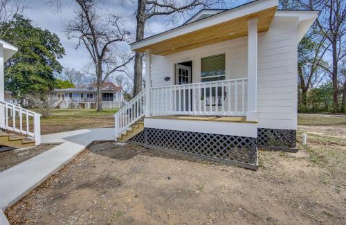 Jefferson House | Half-Mi to Dtwn New Cottage in Jefferson!
