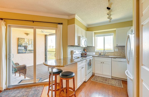 Jupiter Condo | Half-Mi to Jupiter Beach: Condo w/Ocean Views!