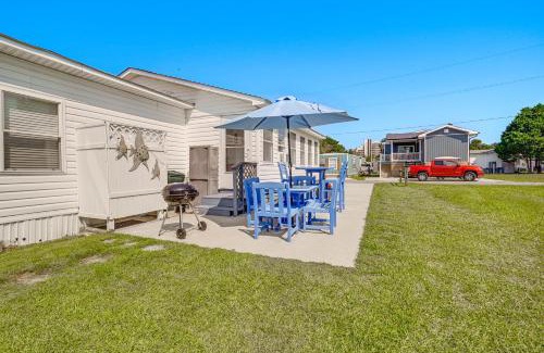 Garden City House | half Mi to Ocean Surfside Beach Resort Home