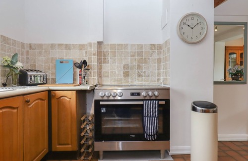 Stibb House | HALLS FARM, family friendly, character holiday cottage in Poughill