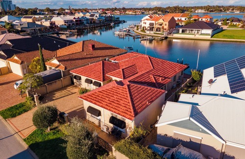 Halls Head House | Halls Head property