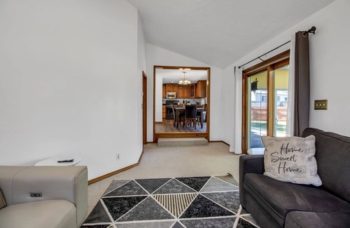 Athol Springs House | Hamburg Private House 4 bed 2 bath