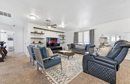Oakhurst Apartment | Hamlett House- 17 Mins to the Southgate of Yosemite