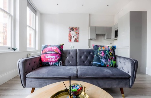 Hampstead Condo | Hampstead High Flyer- By Out of Office Lifestyle