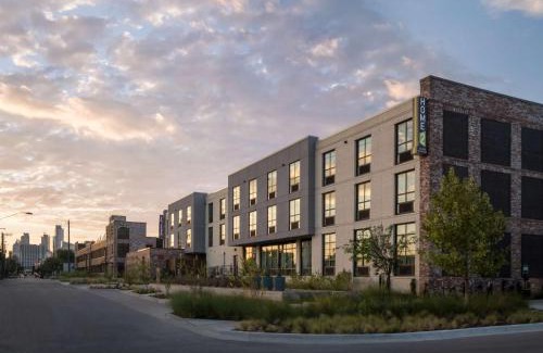 Holly Hotel | Hampton by Hilton East Austin - near UT and Capitol