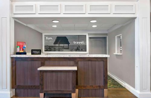 River Oaks Hotel | Hampton Inn Ft Lauderdale Airport North Cruise Port