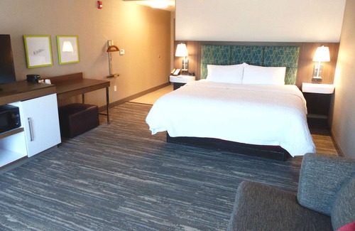 Fort Lee - Paramus Hotel | Hampton Inn Paramus