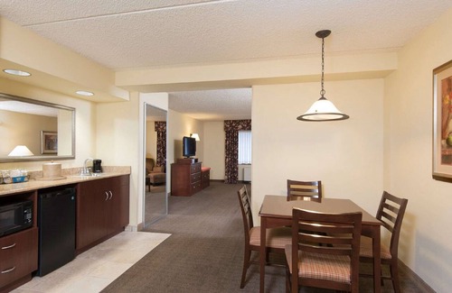 Seward Place Hotel | Hampton Inn Schenectady Downtown