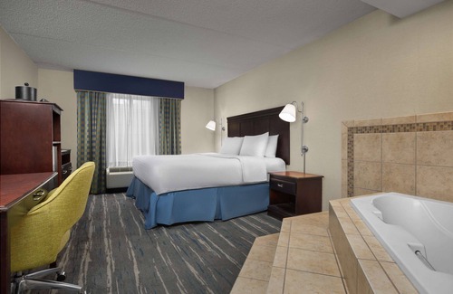 Bayberry Hotel | Hampton Inn Syracuse Clay