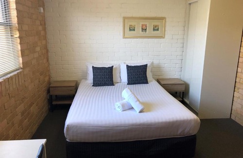 Mayfield Hotel | Hanbury Lodge